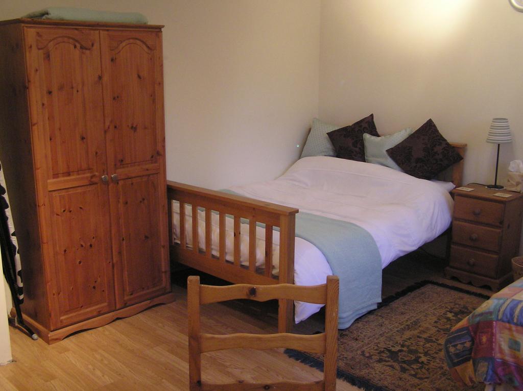 Chimneys B&B Holbrook  Kamer foto